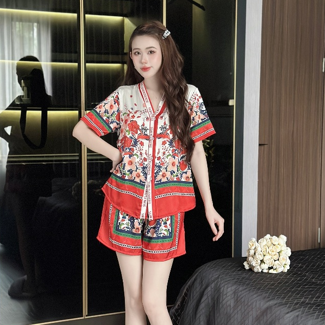 Review Bộ Pijama Hisexy Lụa Latin Cộc Tay Quần Đùi P10 - Đồ Ngủ Nữ Thoải Mái Cho Mùa Hè - Hinh 2