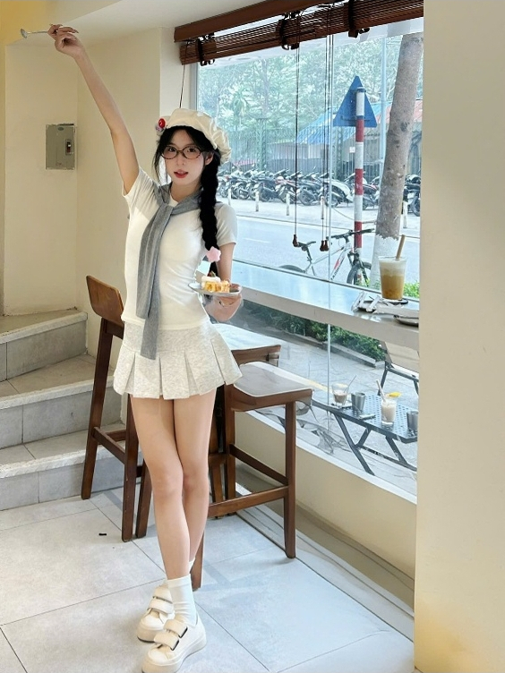 Set 3 Món Áo Thun Ôm Body BAP STUDIO: Review Chi Tiết Bộ Set Cotton Mềm Mịn Kèm Váy Xếp Ly - Hinh 2